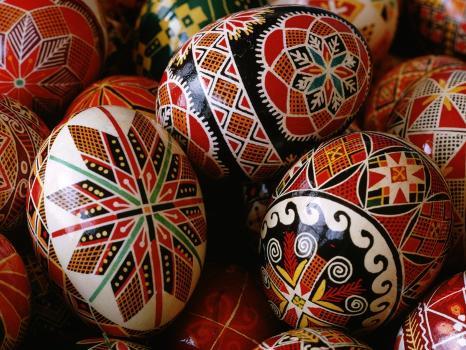  Cesta de huevos de Pascua ucranianos Lámina fotográfica