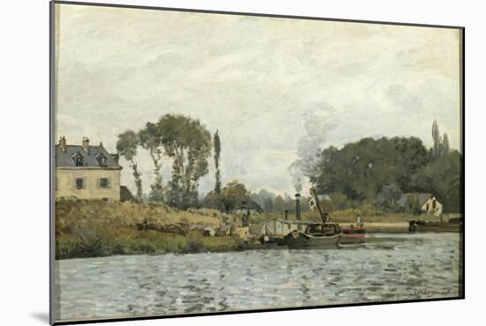 Bateaux à l'écluse de Bougival (Yvelines)-Alfred Sisley-Mounted Giclee Print