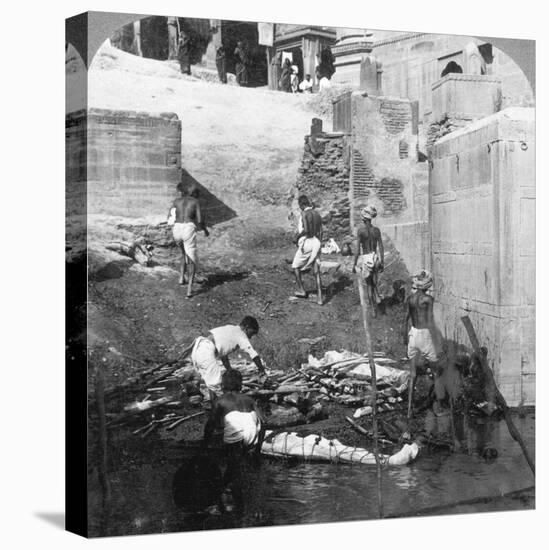 Bathing and Burning the Hindu Dead, Benares (Varanas), India 1903-Underwood & Underwood-Stretched Canvas