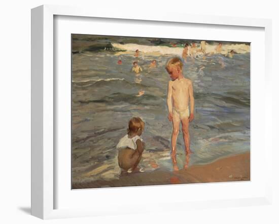 Bathing Children at the Beach of Valencia, 1910-Joaquin Sorolla-Framed Premium Giclee Print