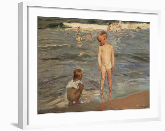 Bathing Children at the Beach of Valencia, 1910-Joaquin Sorolla-Framed Giclee Print