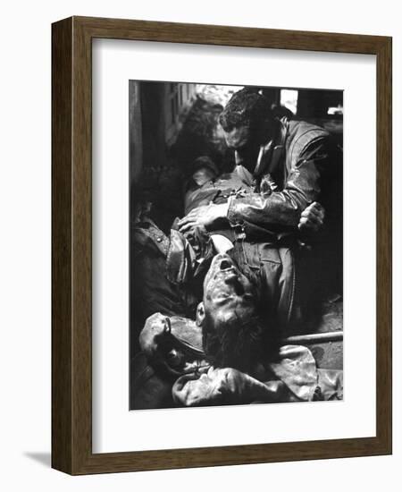 Battle of Hue-Associated Press-Framed Photographic Print