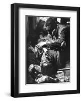 Battle of Hue-Associated Press-Framed Photographic Print