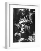 Battle of Hue-Associated Press-Framed Photographic Print