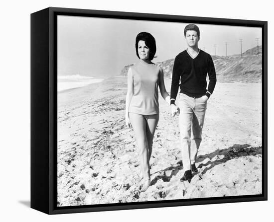 Beach Party-null-Framed Stretched Canvas