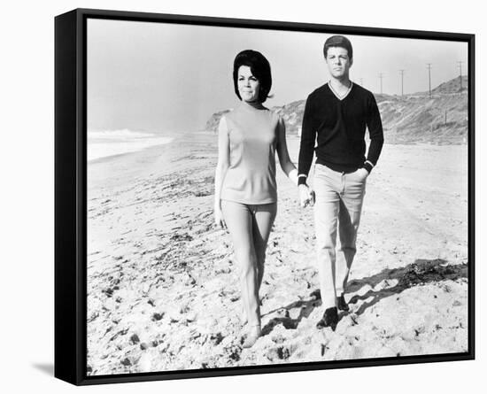 Beach Party-null-Framed Stretched Canvas