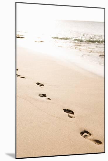 Beach Walk-Karyn Millet-Mounted Photo