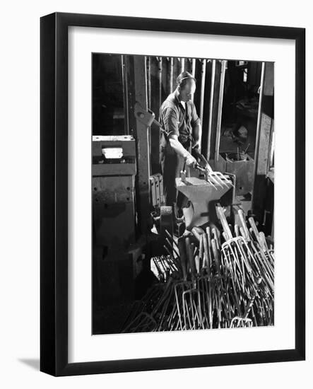 Beating Hot Garden Forks, Ward and Payne Ltd, Sheffield, South Yorkshire, 1965-Michael Walters-Framed Photographic Print