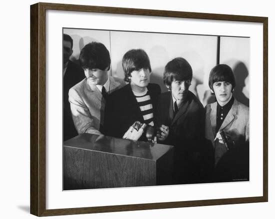 Beatles' at Press Conference in San Francisco Airport-Bill Ray-Framed Premium Photographic Print