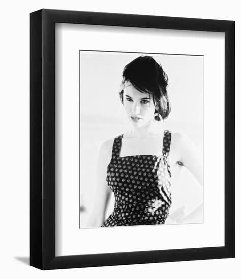 Beatrice Dalle - 37 2 le matin-null-Framed Photo