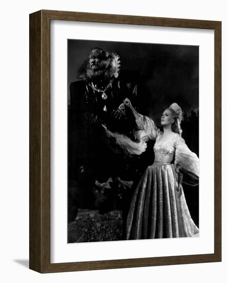 Beauty and the Beast, (aka 'Belle Et La Bête, La'), Jean Marais, Josette Day, 1946-null-Framed Photo