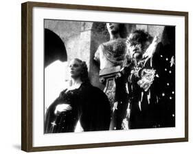 Beauty and the Beast, Josette Day, Jean Marais, 1946-null-Framed Premium Photographic Print