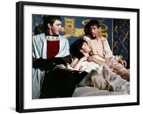 BECKET, 1964 directed by PETER GLENVILLE Richard Burton and Peter O'Toole (photo)-null-Framed Photo