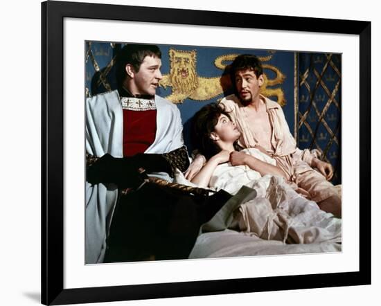 BECKET, 1964 directed by PETER GLENVILLE Richard Burton and Peter O'Toole (photo)-null-Framed Photo