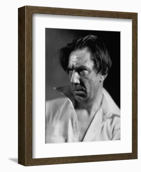 Bela Lugosi, 1935-null-Framed Photographic Print