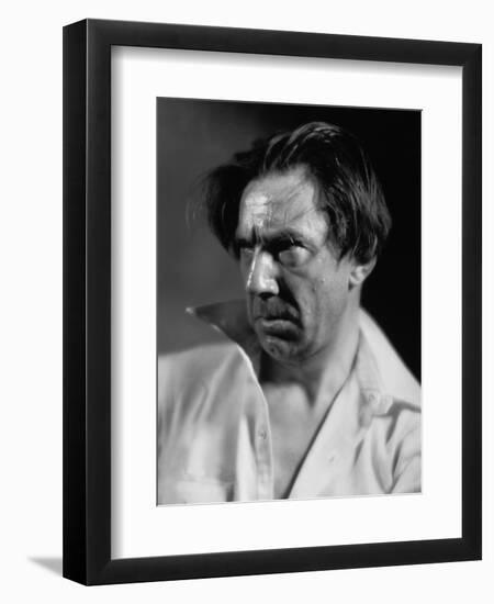 Bela Lugosi, 1935-null-Framed Photographic Print