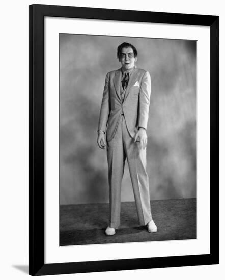 Bela Lugosi-null-Framed Premium Photographic Print