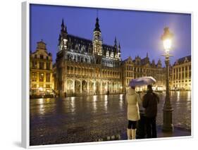 Belgium, Brussels, Grand-Place, Grote Market, Couple, Evening-Rainer Mirau-Framed Photographic Print
