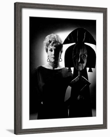 Bell, Book, and Candle, Kim Novak, 1958-null-Framed Photo