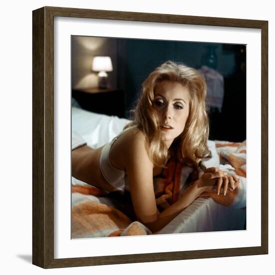 Belle by jour by Luis Bunuel with Catherine Deneuve, 1967 (photo)-null-Framed Photo