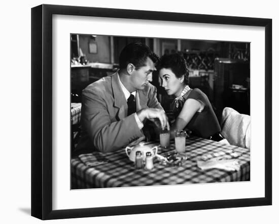 Belle mais dangereuse (She Couldn't Say No) by Lloyd Bacon with Robert Mitchum, Jean Simmons, 1954 -null-Framed Photo