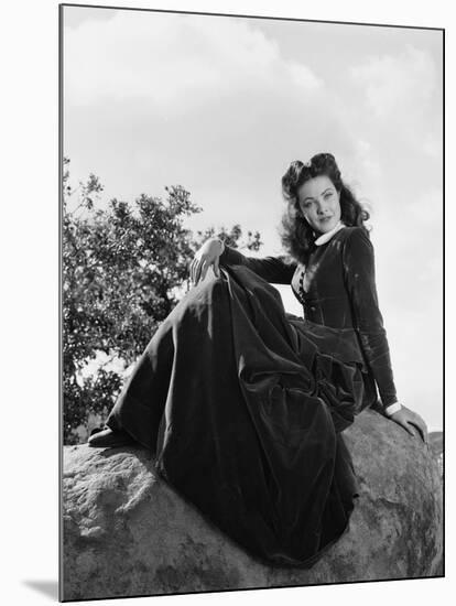 BELLE STARR, 1941 directed by IRVING CUMMINGS Gene Tierney (b/w photo)-null-Mounted Photo