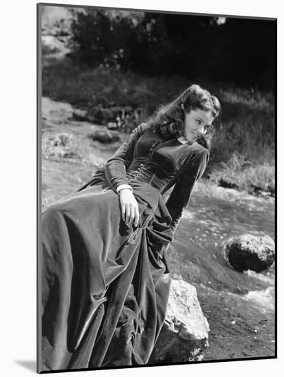 BELLE STARR, 1941 directed by IRVING CUMMINGS Gene Tierney (b/w photo)-null-Mounted Photo