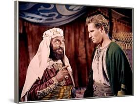 BEN-HUR, 1959 directed by WILLIAM WYLER Hugh Griffith and Charlton Heston (photo)-null-Framed Photo