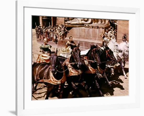 BEN-HUR, 1959 directed by WILLIAM WYLER Stephen Boyd and Charlton Heston (photo)-null-Framed Photo