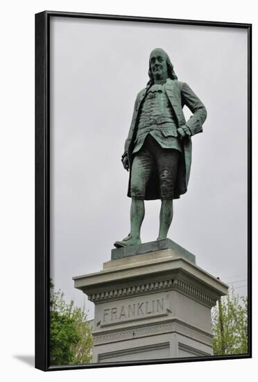 Benjamin Franklin Monument-null-Framed Art Print