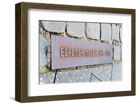 Berlin Wall Berliner Mauer-topaspics-Framed Photographic Print