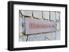 Berlin Wall Berliner Mauer-topaspics-Framed Photographic Print