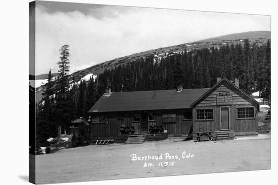 Berthoud Pass, Colorado - Berthoud Pass Inn Exterior-Lantern Press-Stretched Canvas