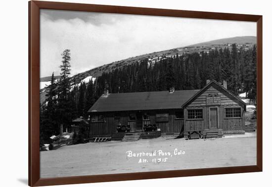 Berthoud Pass, Colorado - Berthoud Pass Inn Exterior-Lantern Press-Framed Art Print