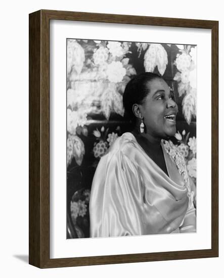 Bessie Smith (1894-1937)-Carl Van Vechten-Framed Giclee Print