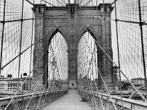 Pedestrian Walkway on the Brooklyn Bridge-Bettmann-Photographic Print