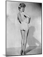 Betty Grable, World War II Pin-Up Picture, 1943-null-Mounted Photo