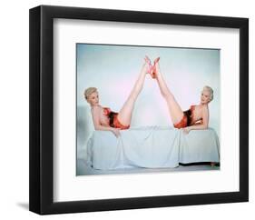 Betty Grable-null-Framed Photo