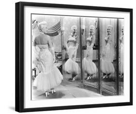 Betty Grable-null-Framed Photo