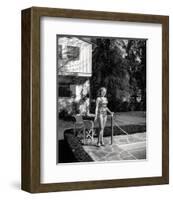 Betty Grable-null-Framed Photo