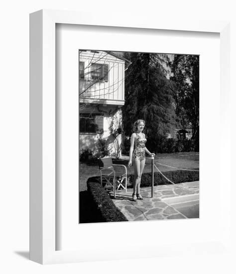 Betty Grable-null-Framed Photo