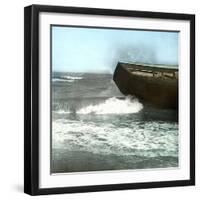 Beuzeval (Calvadoss, France), a Boat with a Broken Hull-Leon, Levy et Fils-Framed Photographic Print