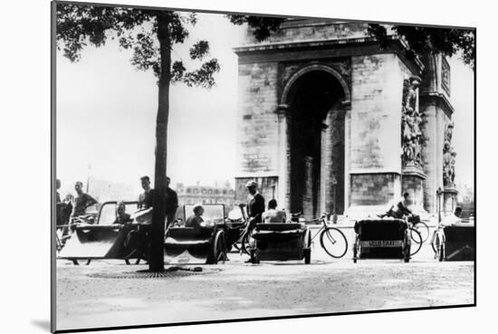 Bicycle Taxis in the Place D'Etoile by the Arc De Triomphe, German-Occupied Paris, August 1943-null-Mounted Giclee Print