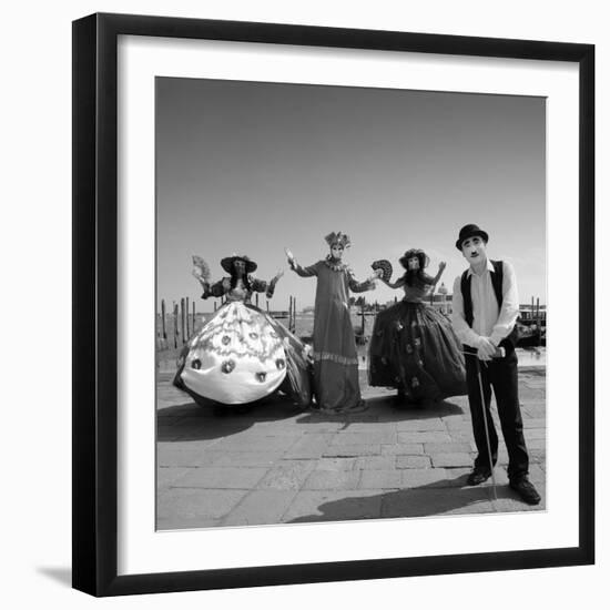 Bienvenido a Venecia-Moises Levy-Framed Photographic Print