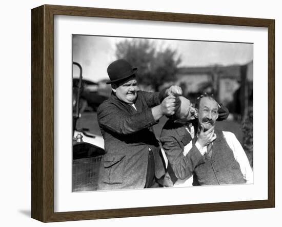 Big Business, Oliver Hardy, Stan Laurel [Laurel and Hardy], James Finlayson, 1929-null-Framed Photo