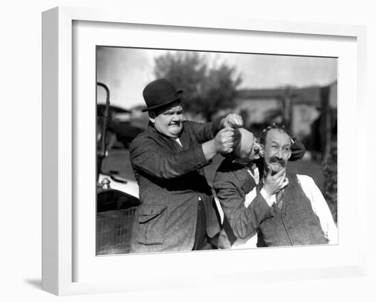 Big Business, Oliver Hardy, Stan Laurel [Laurel and Hardy], James Finlayson, 1929-null-Framed Photo