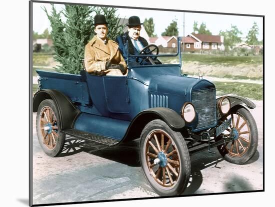 Big Business, Stan Laurel, Oliver Hardy, 1929-null-Mounted Photo