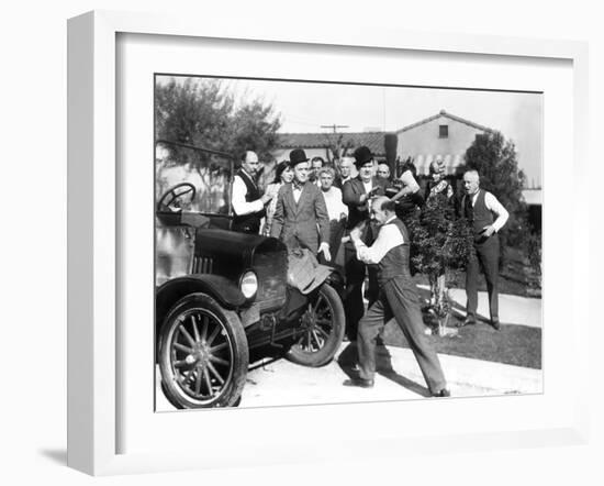 Big Business, Stan Laurel, Oliver Hardy, James Finlayson, 1929-null-Framed Photo