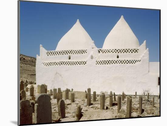 Bin Ali's Tomb, Dhofar, Oman, Middle East-Rolf Richardson-Mounted Photographic Print