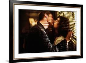 BLADE RUNNER, 1981 directed by RIDLEY SCOTT Harrison Ford and Sean Young (photo)-null-Framed Photo